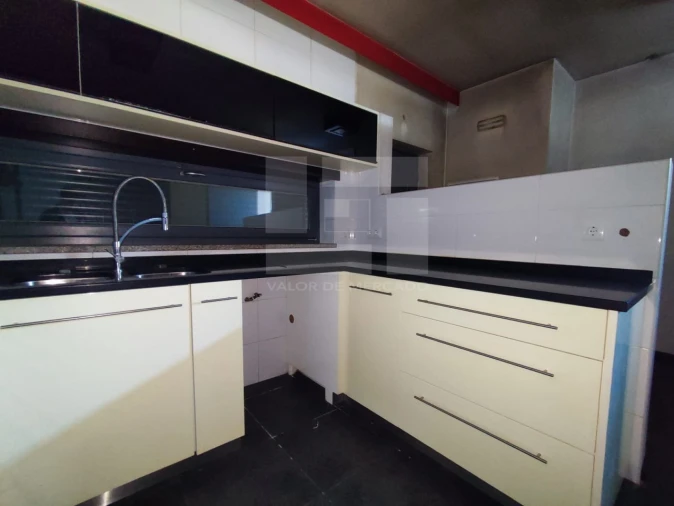 Moradia T4 para Venda em Moimenta da Beira Foto 13