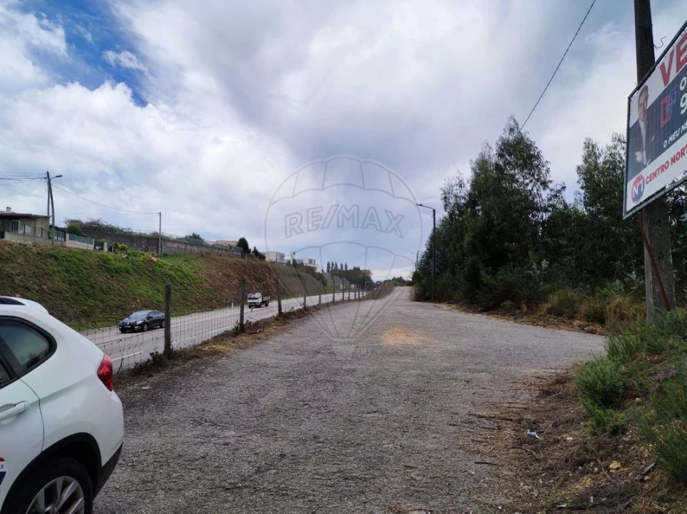 Terreno para Venda em São João da Madeira Foto 12