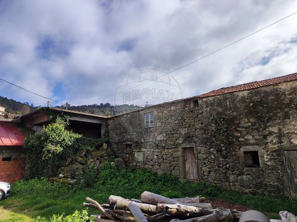 Armazém para Venda em Cepelos Foto 1