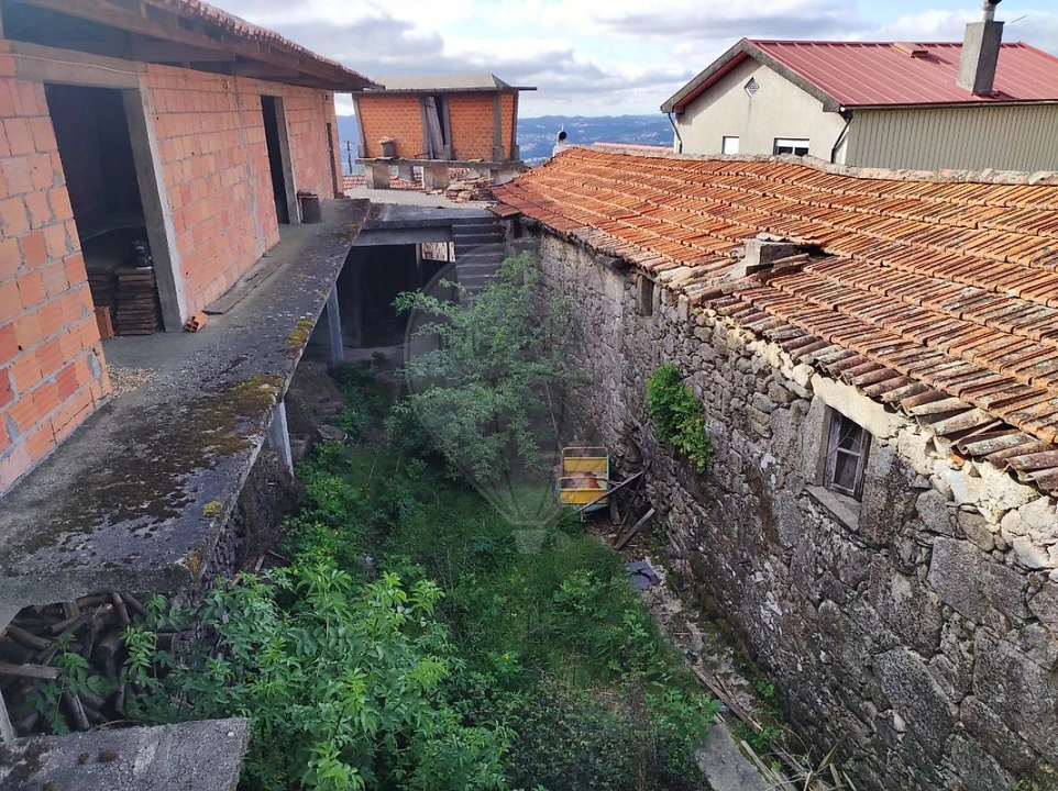 Armazém para Venda em Cepelos Foto 3
