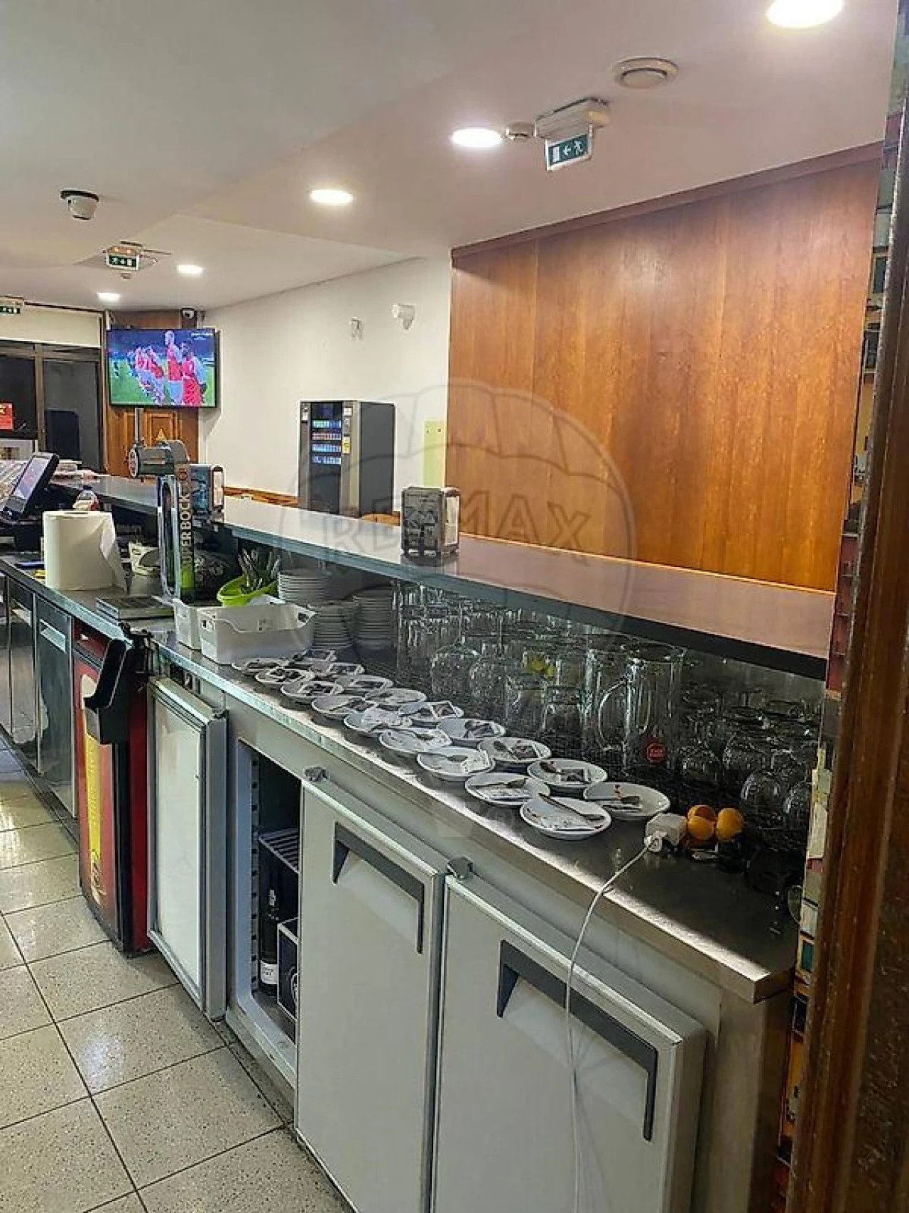 Negócio para Venda em São Pedro de Castelões Foto 7