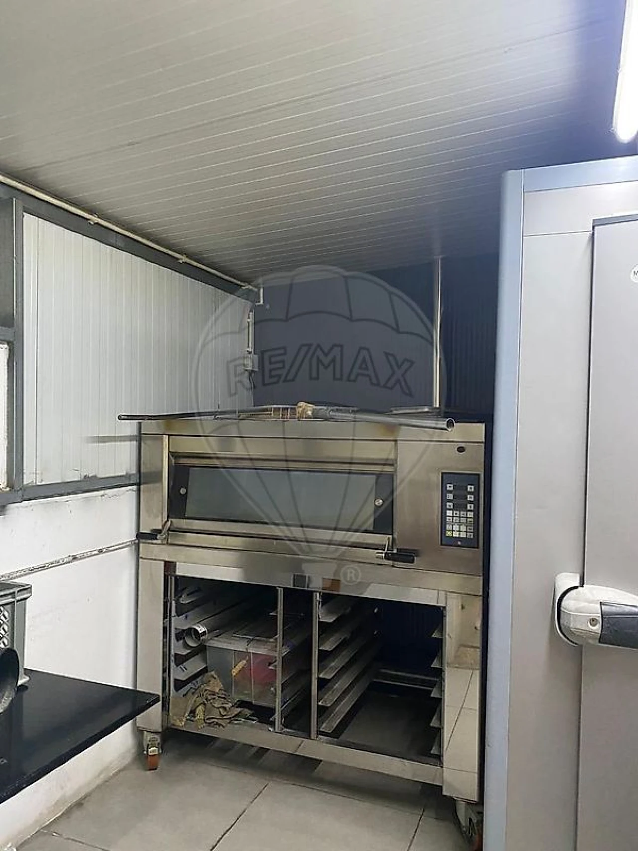 Negócio para Venda em São Pedro de Castelões Foto 11