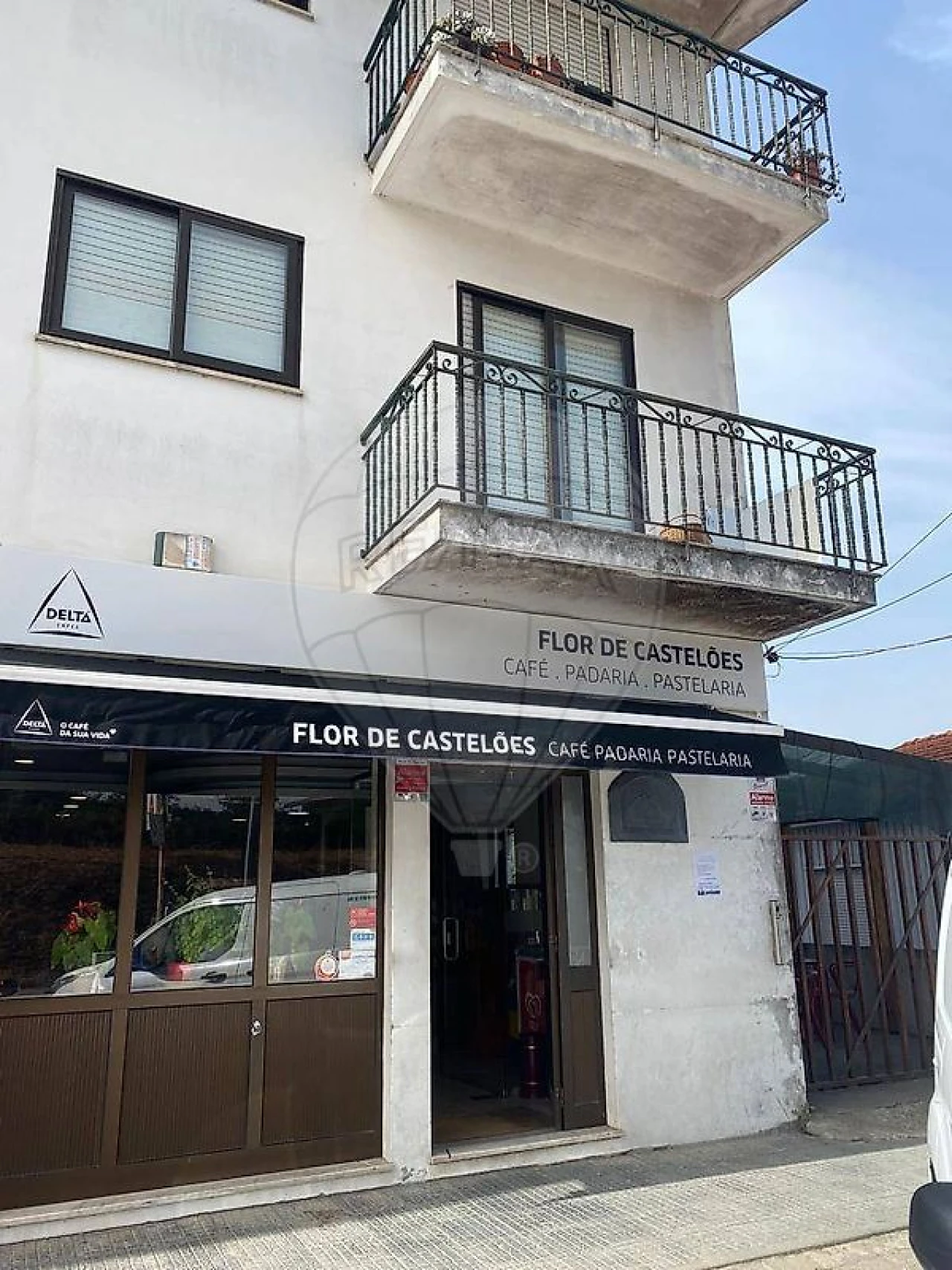 Negócio para Venda em São Pedro de Castelões Foto 1