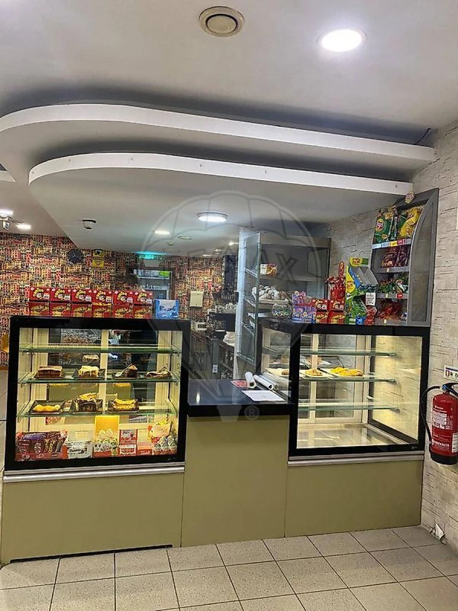 Negócio para Venda em São Pedro de Castelões Foto 3