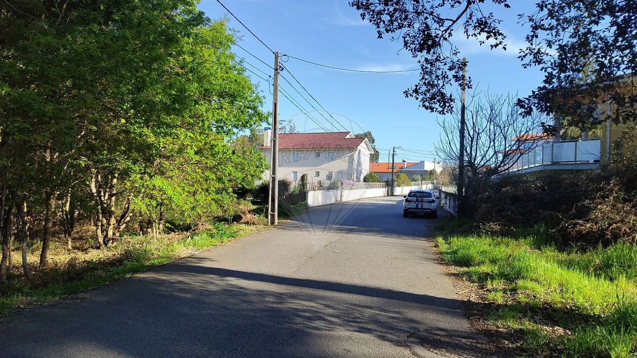 Terreno para Venda em Macieira de Cambra Foto 11