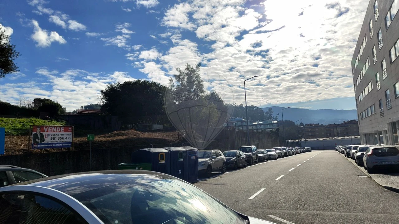 Terreno para Venda em Vila Chã, Codal e Vila Cova de Perrinho Foto 8
