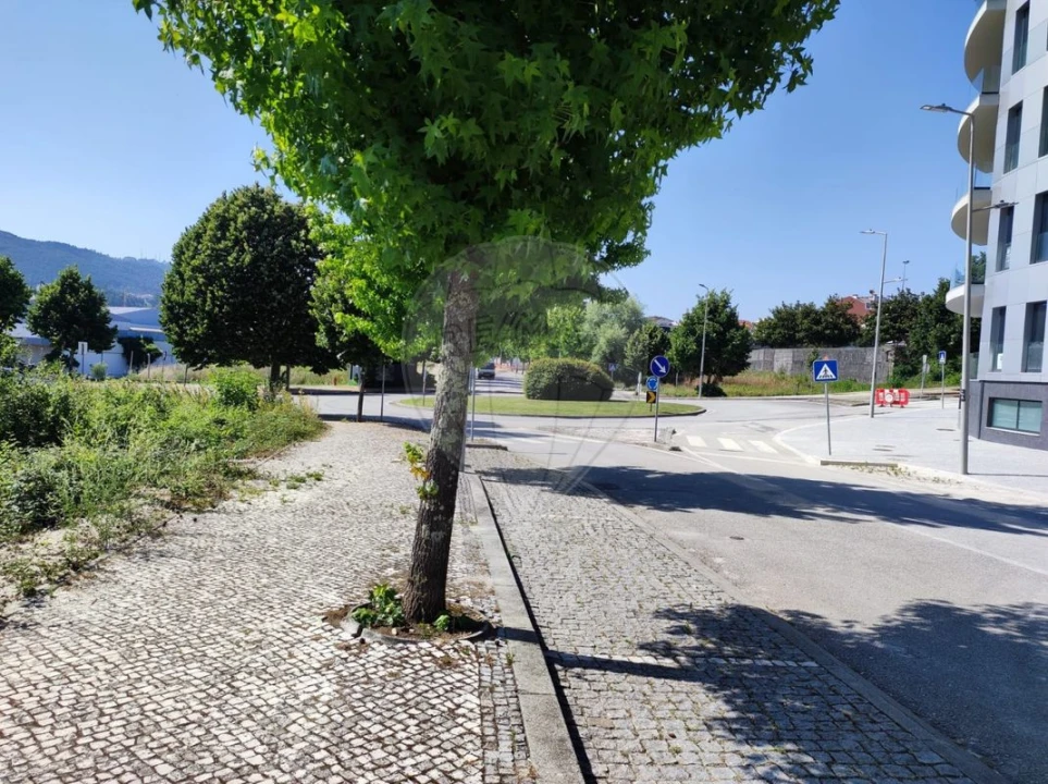 Terreno para Venda em São Pedro de Castelões Foto 5