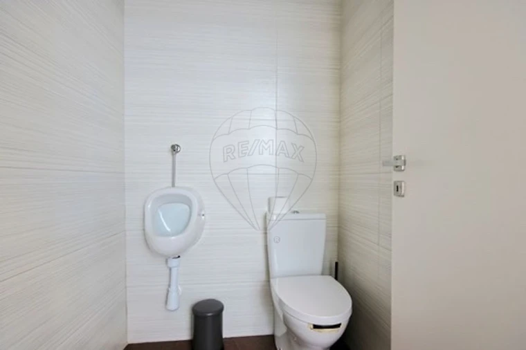 Negócio para Venda em Vila Chã, Codal e Vila Cova de Perrinho Foto 15