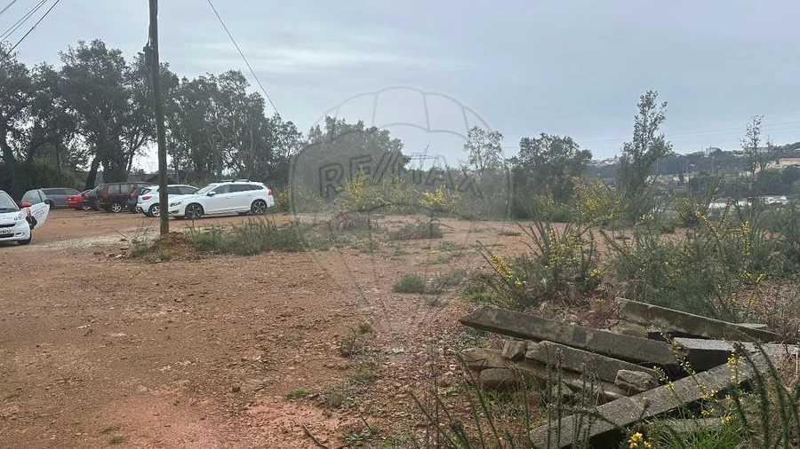 Terreno para Venda em Milheiros de Poiares