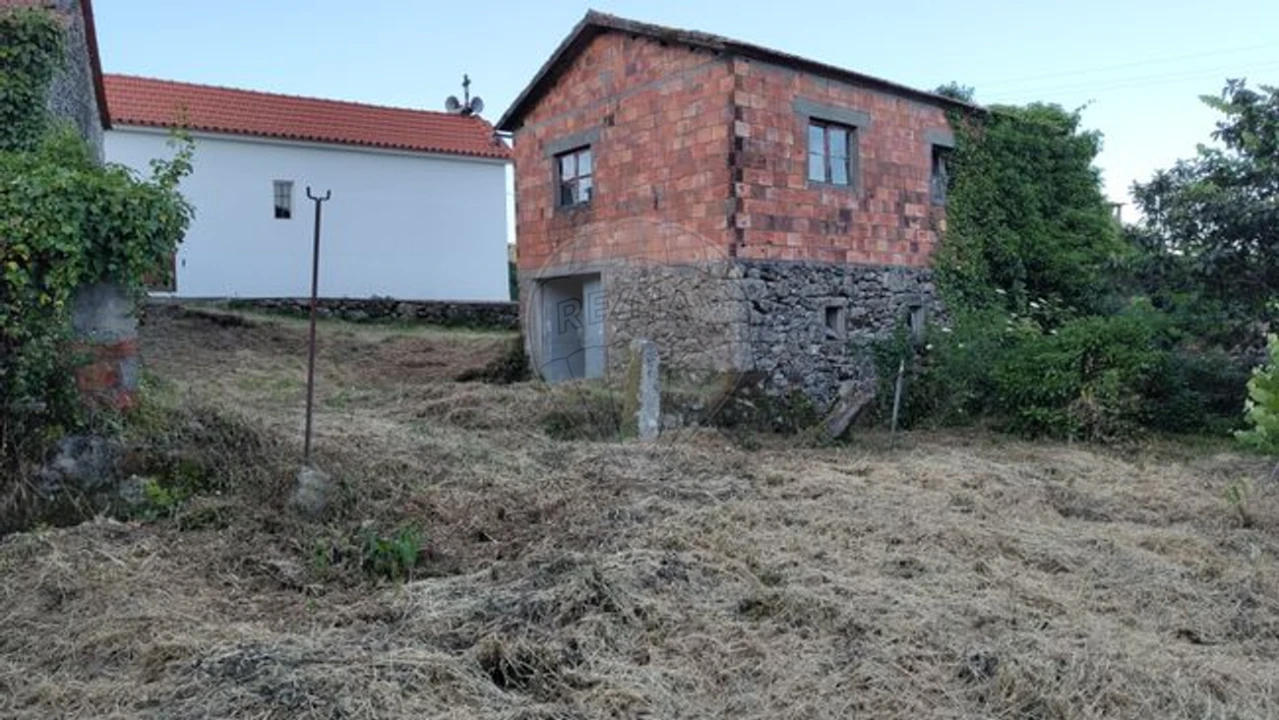 Armazém para Venda em Junqueira Foto 1
