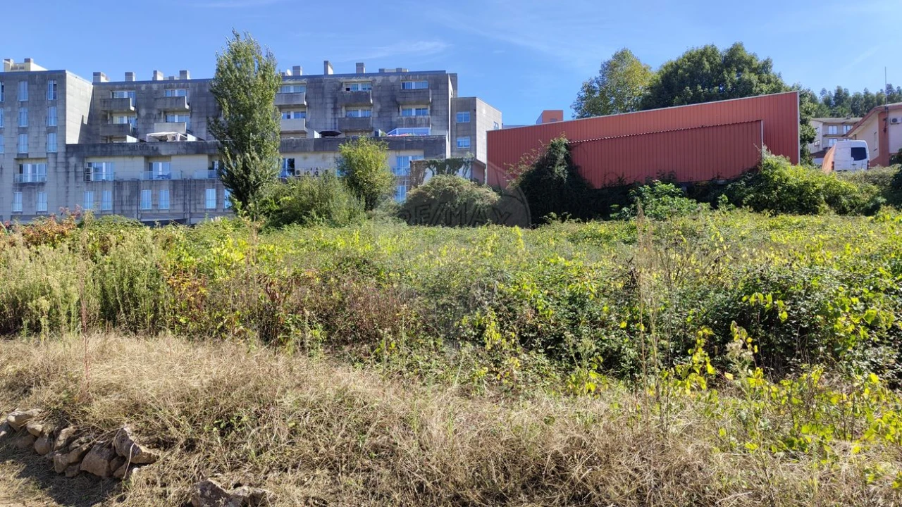 Terreno para Venda em Vila Chã, Codal e Vila Cova de Perrinho Foto 4