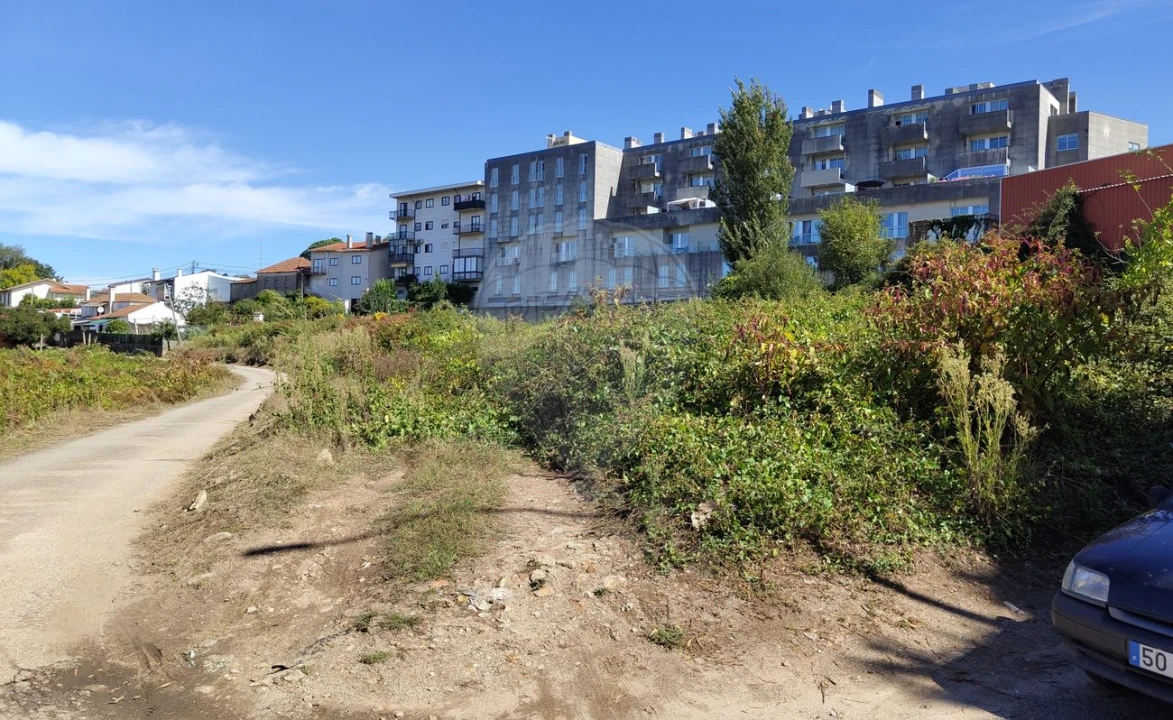 Terreno para Venda em Vila Chã, Codal e Vila Cova de Perrinho Foto 2