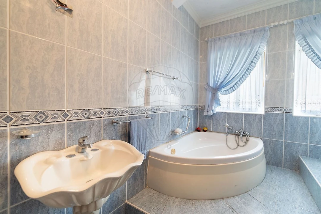 Moradia T3 para Venda em Arões Foto 43