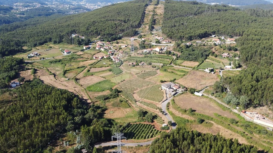 Terreno para Venda em Macieira de Cambra Foto 9