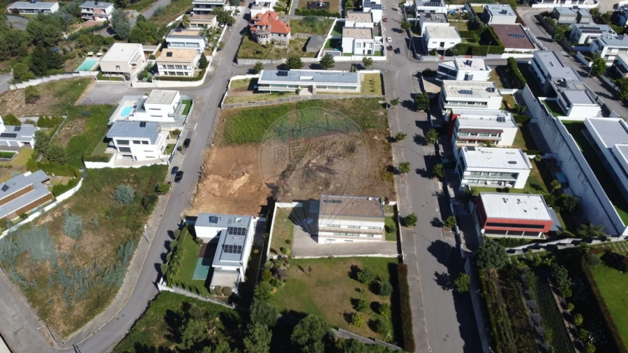 Terreno para Venda em Nogueira do Cravo e Pindelo Foto 9