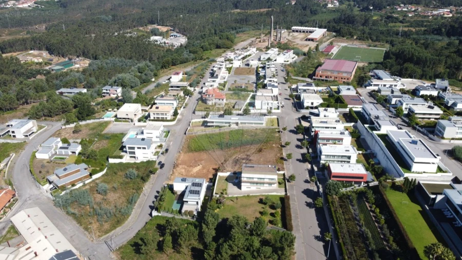 Terreno para Venda em Nogueira do Cravo e Pindelo Foto 14