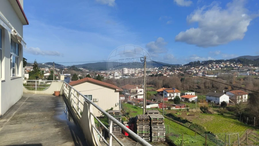 Negócio para Venda em São Pedro de Castelões Foto 11