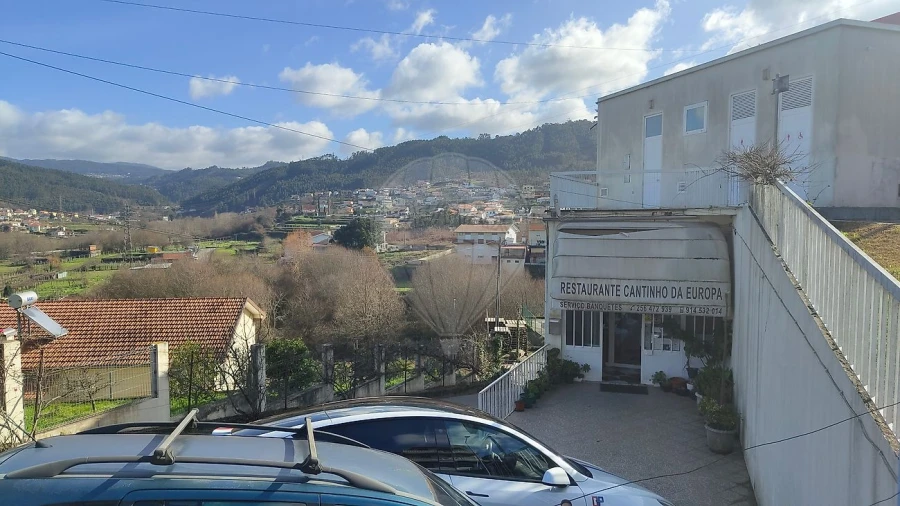 Negócio para Venda em São Pedro de Castelões Foto 2