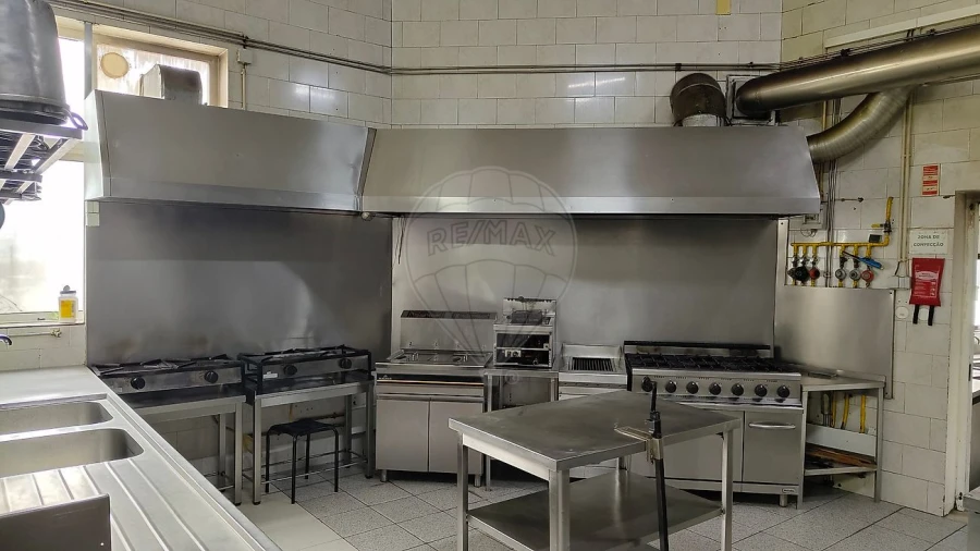 Negócio para Venda em São Pedro de Castelões Foto 14