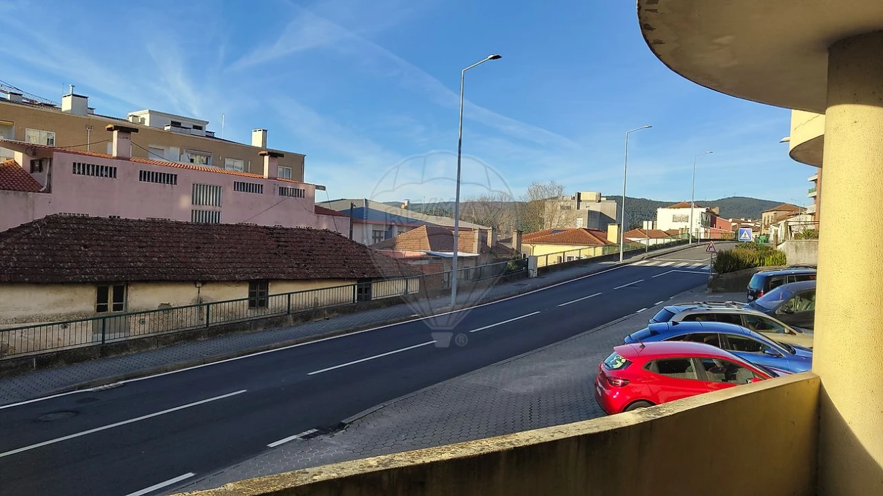 Loja para Venda em Macieira de Cambra Foto 5