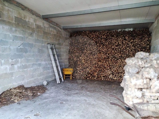 Prédio para Venda em Junqueira Foto 35