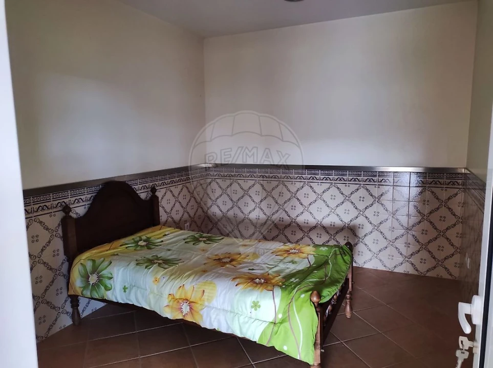 Prédio para Venda em Junqueira Foto 29