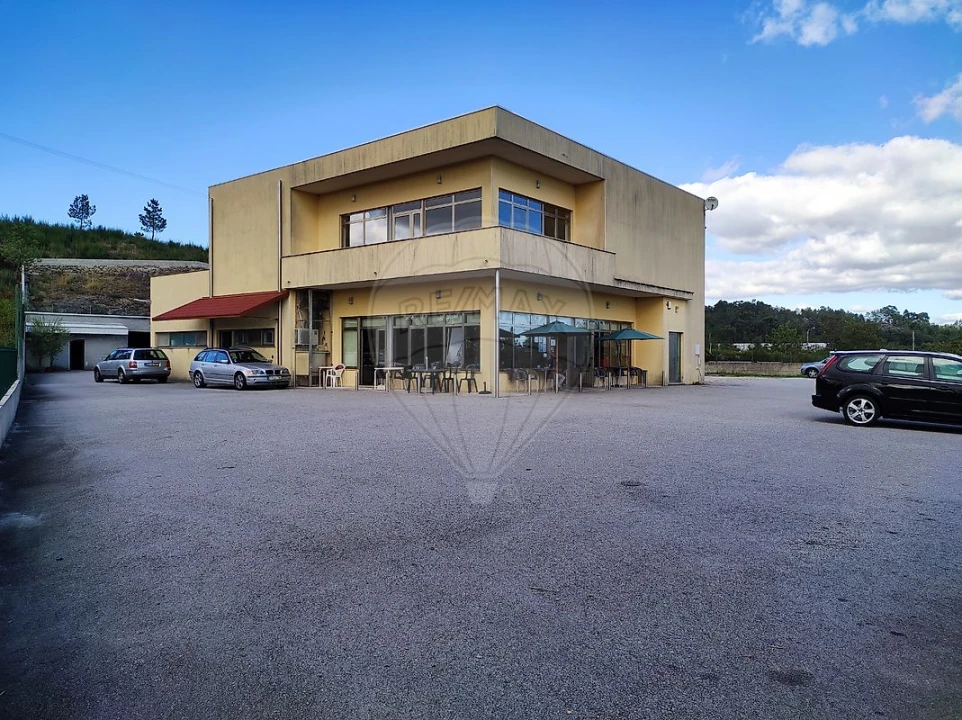 Prédio para Venda em Junqueira Foto 10