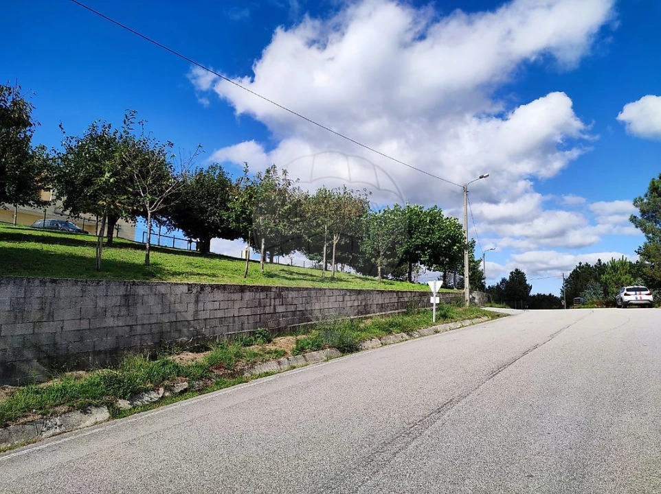 Prédio para Venda em Junqueira Foto 37