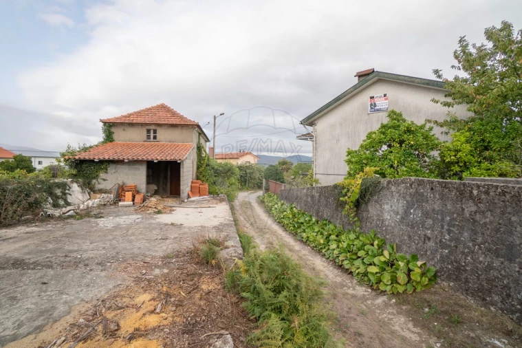 Armazém para Venda em Arões Foto 18