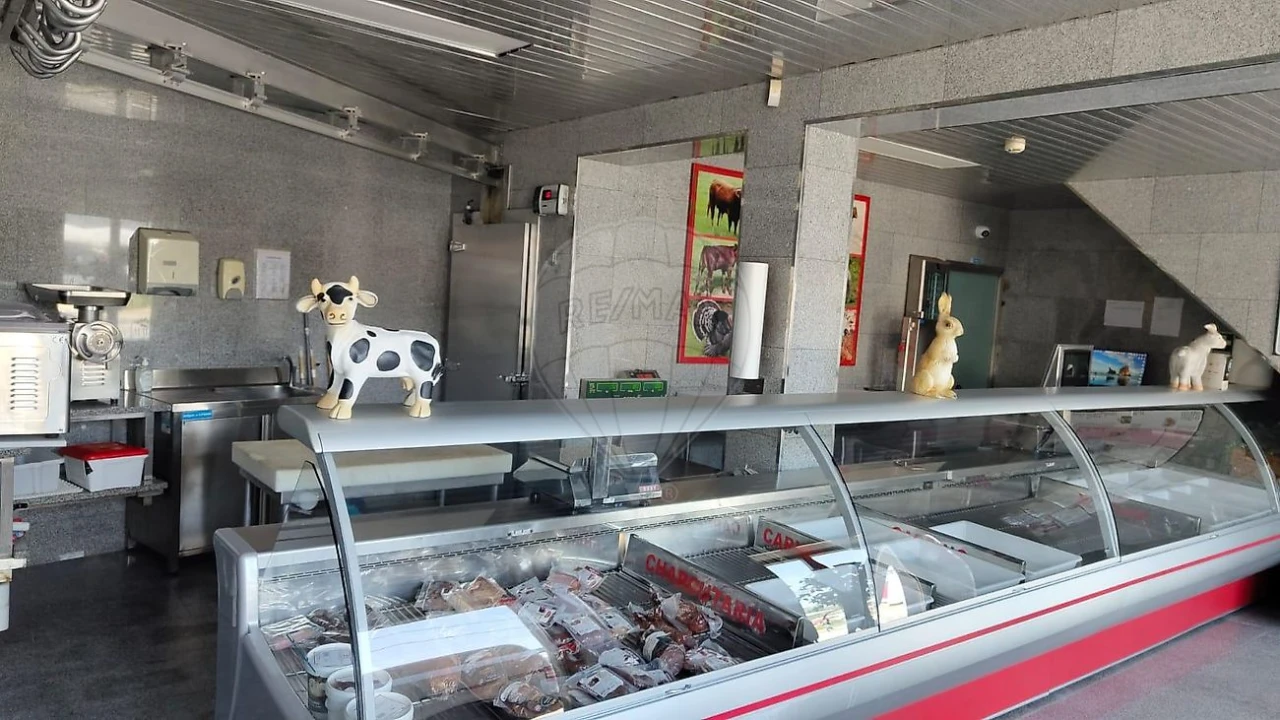 Negócio para Arrendamento em Fajões Foto 3