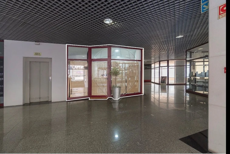 Loja para Venda em O. Azeméis, Riba-Ul, Ul, Macinhata Seixa, Madail Foto 18