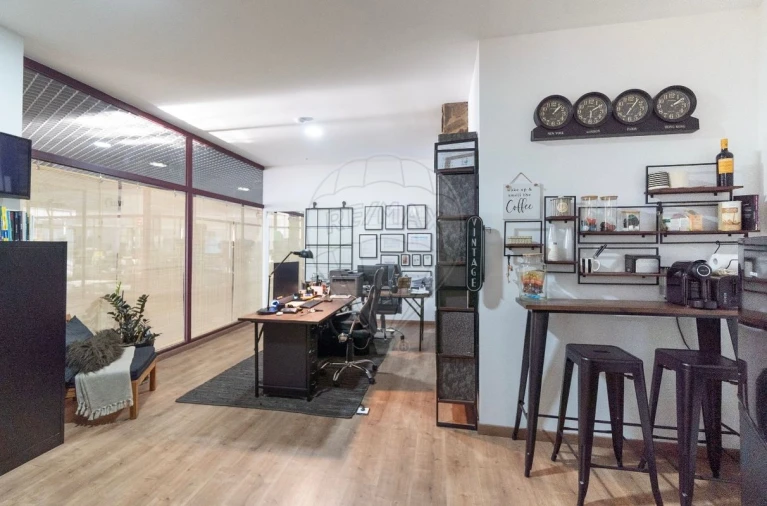 Loja para Venda em O. Azeméis, Riba-Ul, Ul, Macinhata Seixa, Madail Foto 9