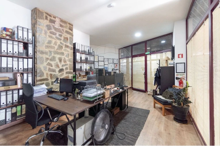 Loja para Venda em O. Azeméis, Riba-Ul, Ul, Macinhata Seixa, Madail Foto 8