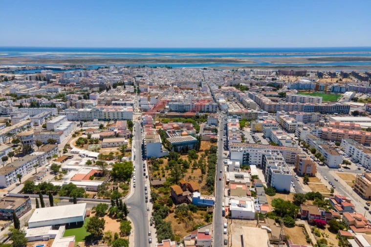 Terreno para Venda em Quelfes Foto 39