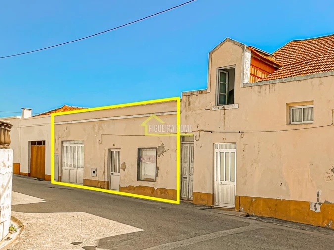 Moradia T3 para Venda em Tavarede Foto 3