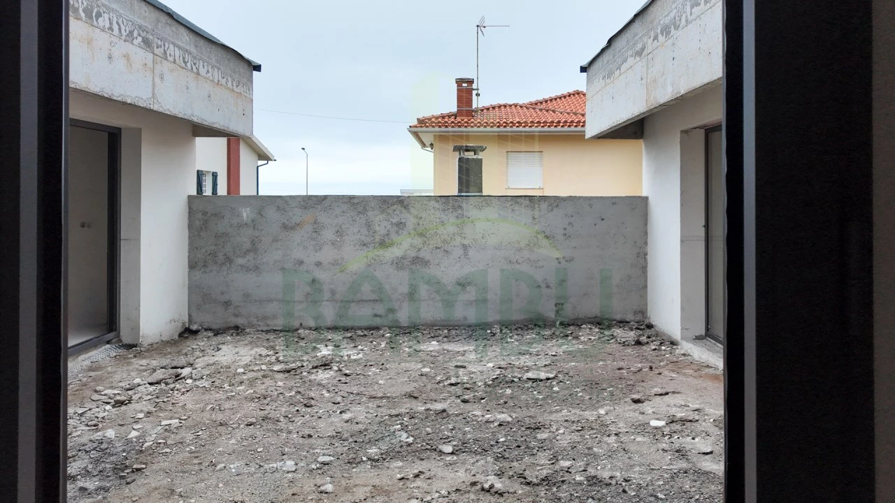 Moradia T2 para Venda em Moledo e Cristelo Foto 4