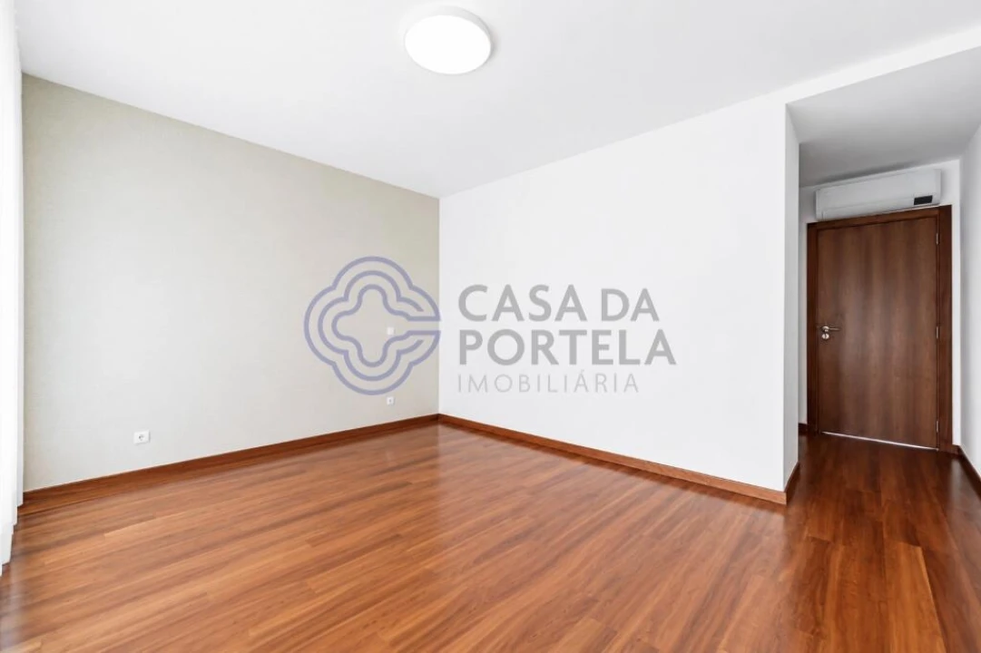 Moradia T4 para Venda em Alcochete Foto 16