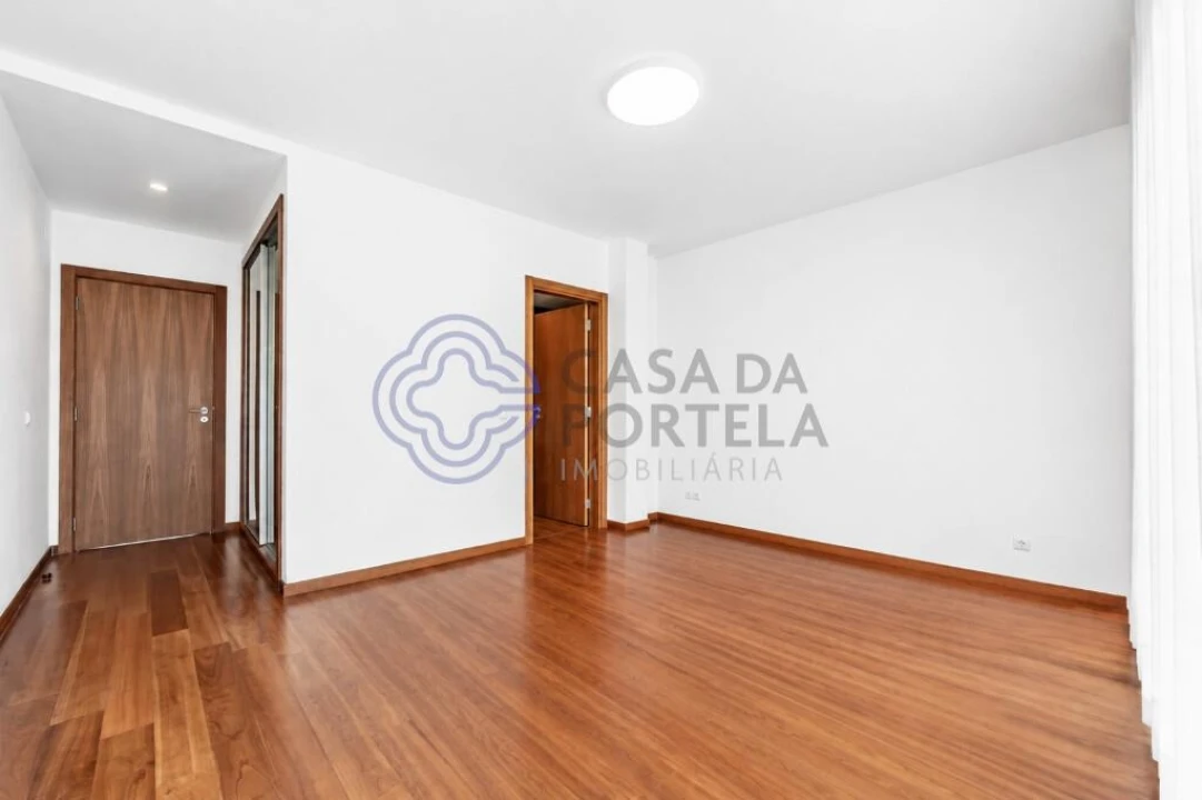 Moradia T4 para Venda em Alcochete Foto 13