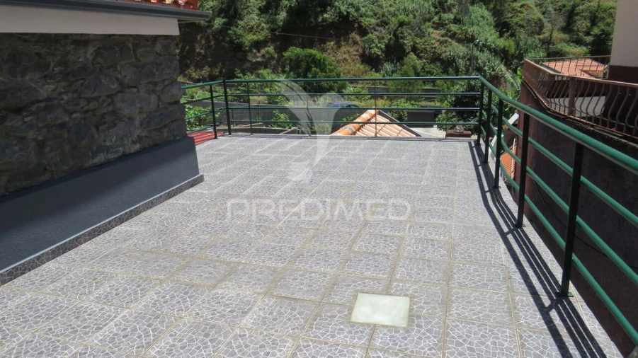 Moradia T3 para Venda em Serra de Agua Foto 3