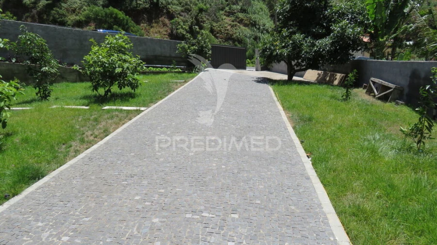 Moradia T3 para Venda em Serra de Agua Foto 15