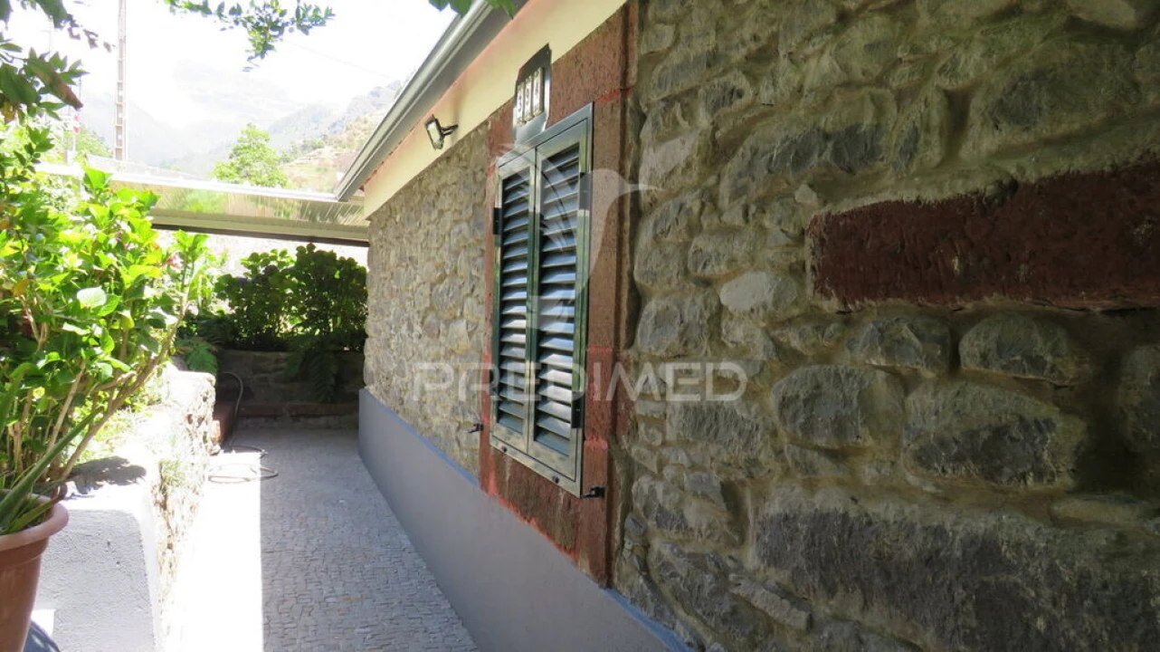 Moradia T3 para Venda em Serra de Agua Foto 5