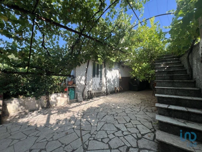 Moradia T2 para Venda em Espinhal Foto 3