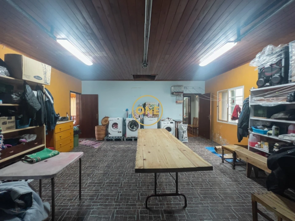 Moradia T4 para Venda em Capelas Foto 16