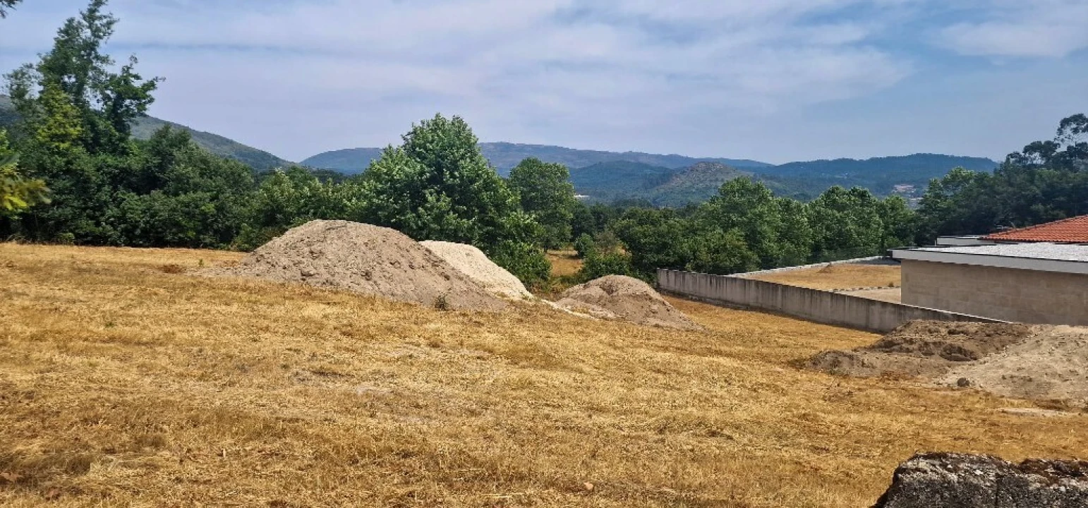 Terreno para Venda em Eira Vedra Foto 3