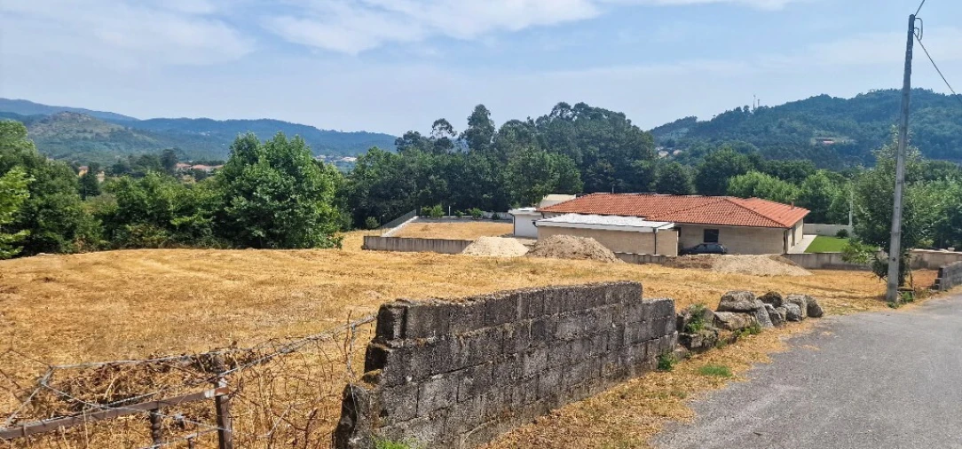 Terreno para Venda em Eira Vedra Foto 2