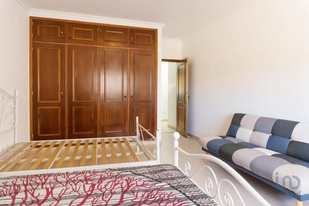 Apartamento T2 para Venda em Nazare Foto 6