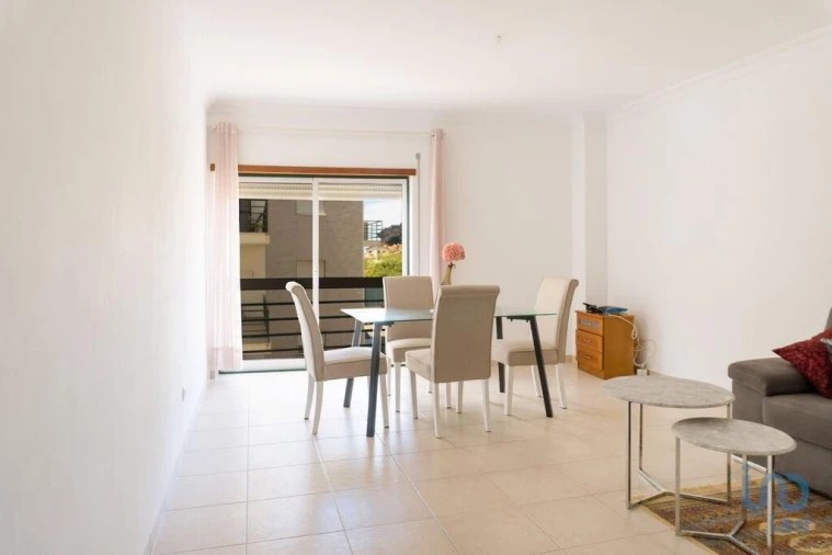 Apartamento T2 para Venda em Nazare Foto 3