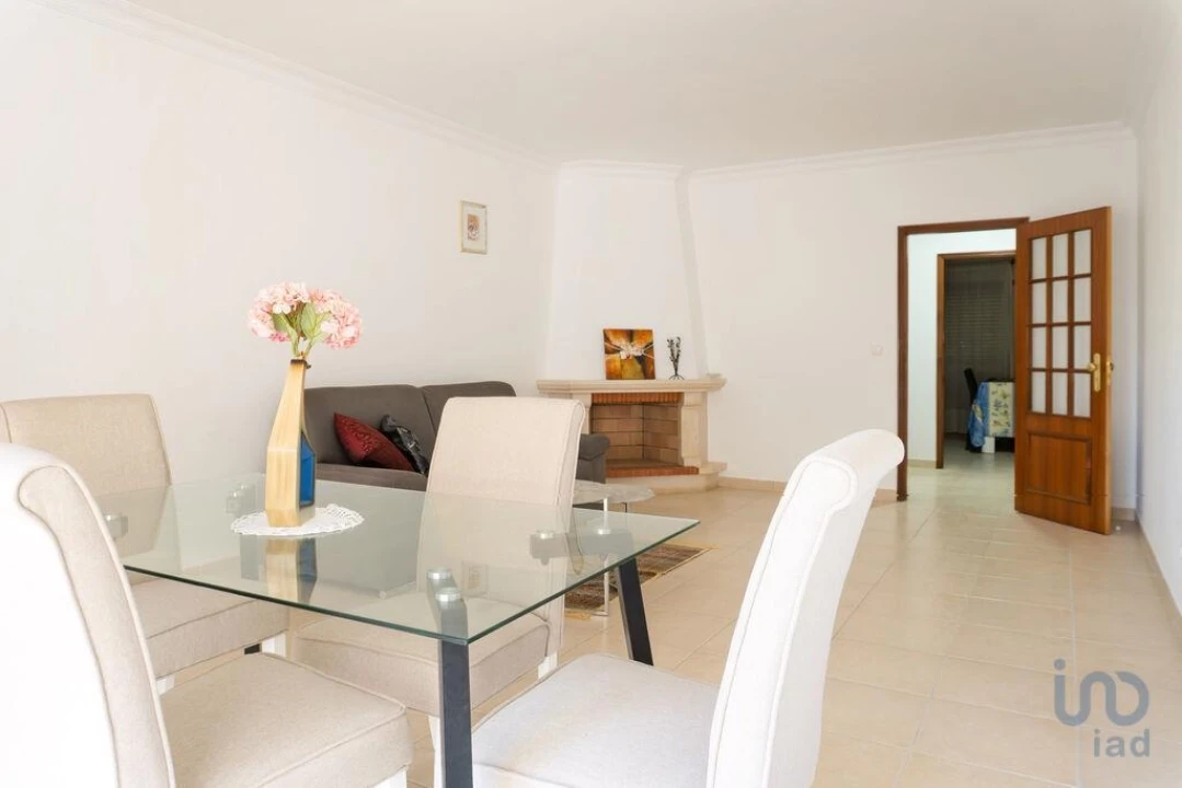 Apartamento T2 para Venda em Nazare Foto 2