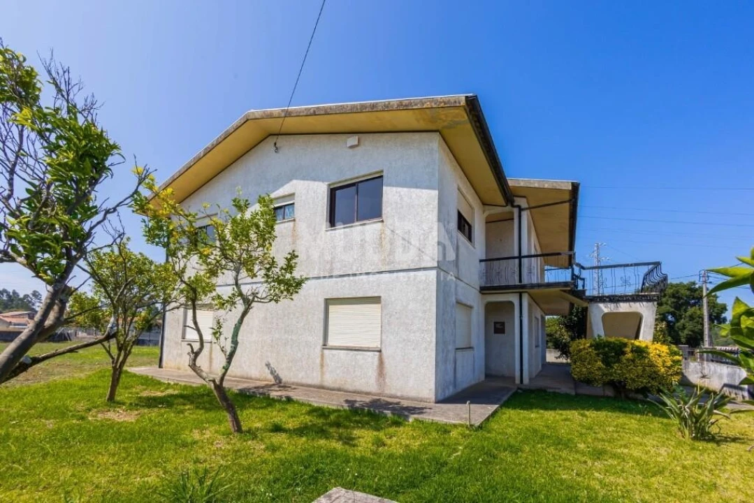 Moradia T3 para Venda em Maceda Foto 44