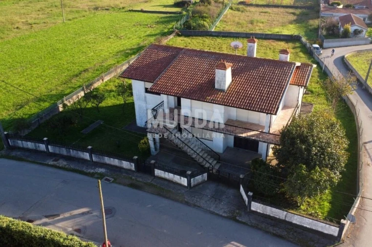 Moradia T3 para Venda em Maceda Foto 51